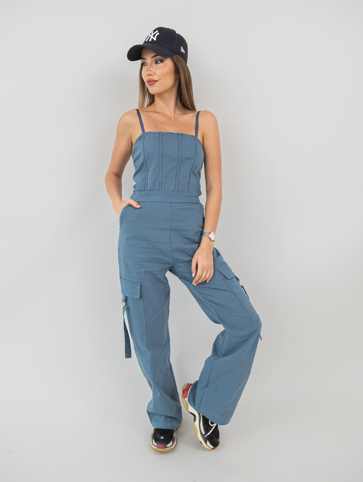 Overall 8205