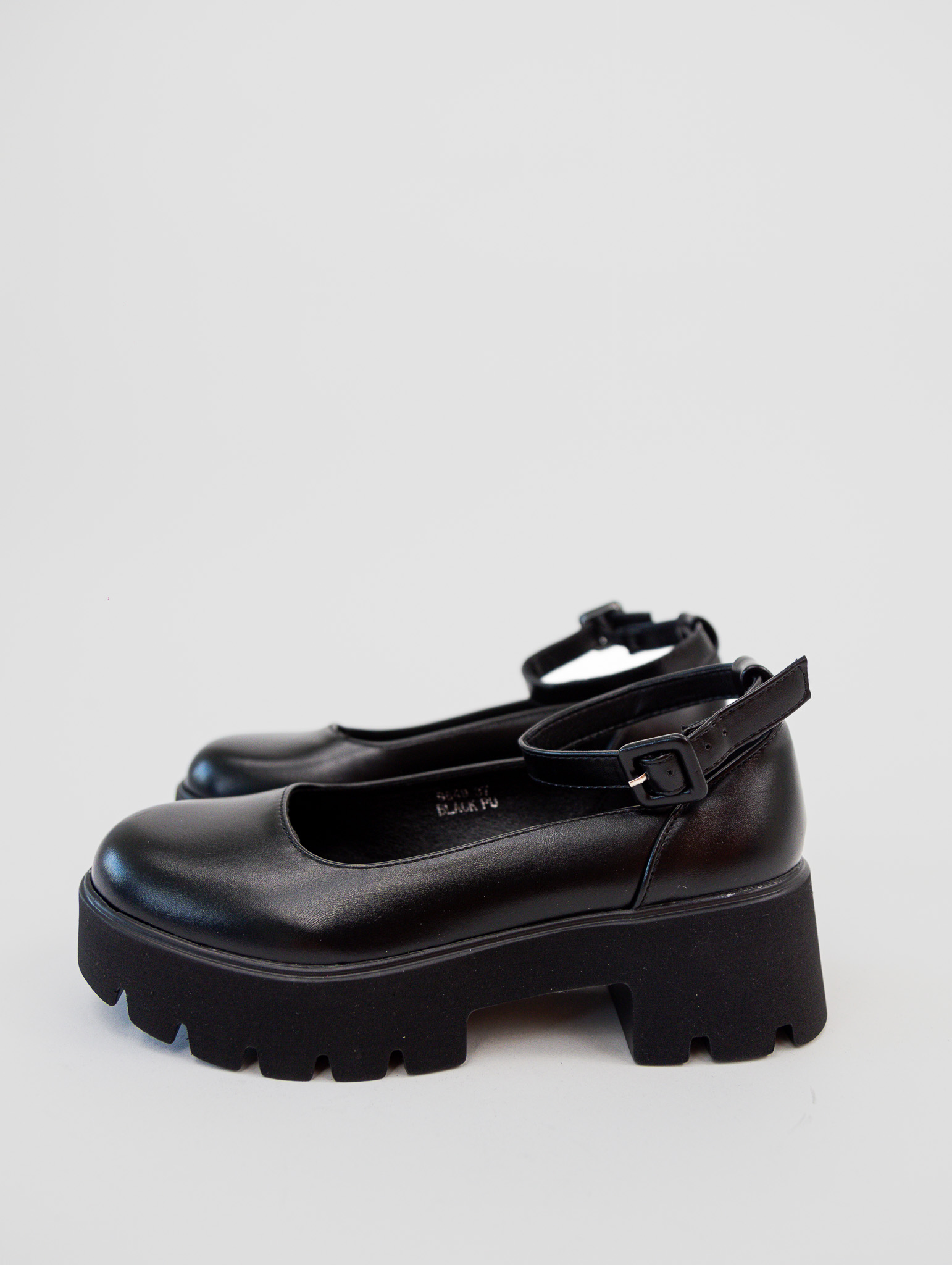 Topánky 9649 čierne Čierna 40