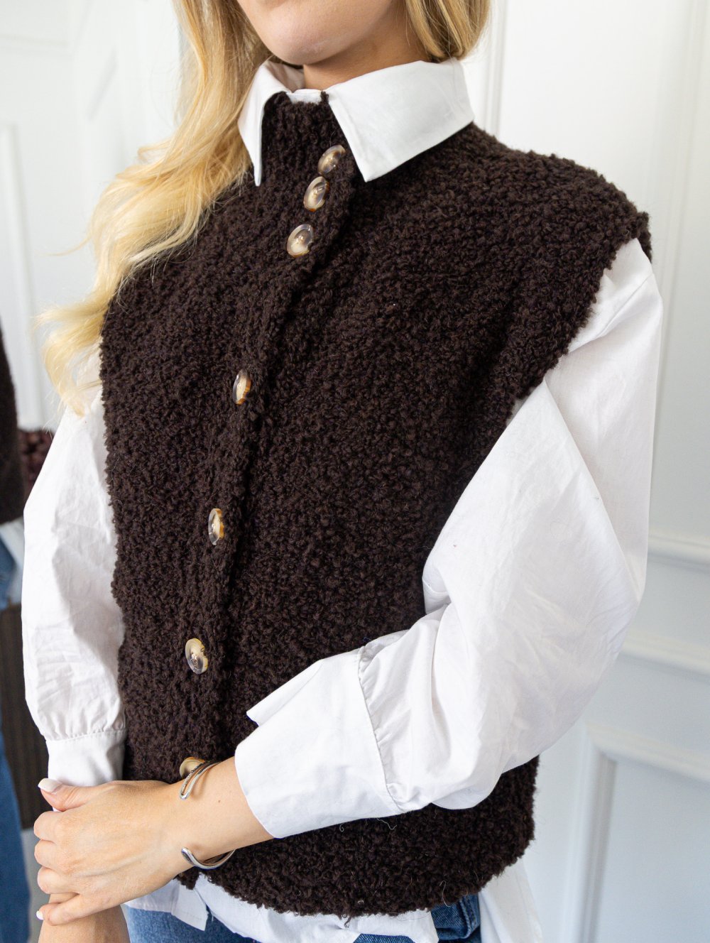 Vesta na knoflíky 6306